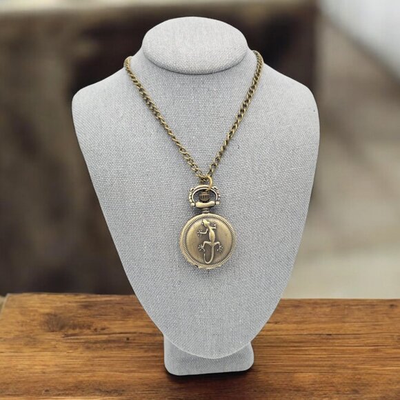 Lizard Pendant Watch - Mini Pocket Watch Vintage Look Gecko Iguana Necklace - Picture 5 of 10